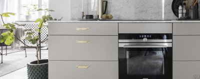 Tirador para mueble alargado con arandela Royal Deluxe 96. Latón, Niquelado