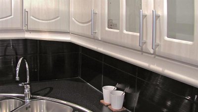 Tirador para mueble alargado 3480 Plástico cromado