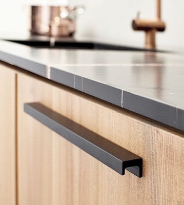 Tirador alargado para muebles Station 320 Aluminio Negro Mate Cepillado