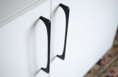 Tirador para mueble Bridge 224 largo Aluminio negro