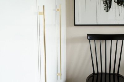 Tirador rectangular para mueble Line Big 592. Latón, cepillado, sin pintar