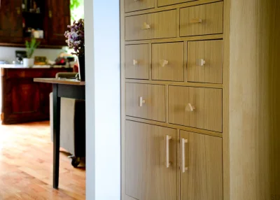 Pomo para mueble Just One Square Madera - Óleo Incoloro Semimate