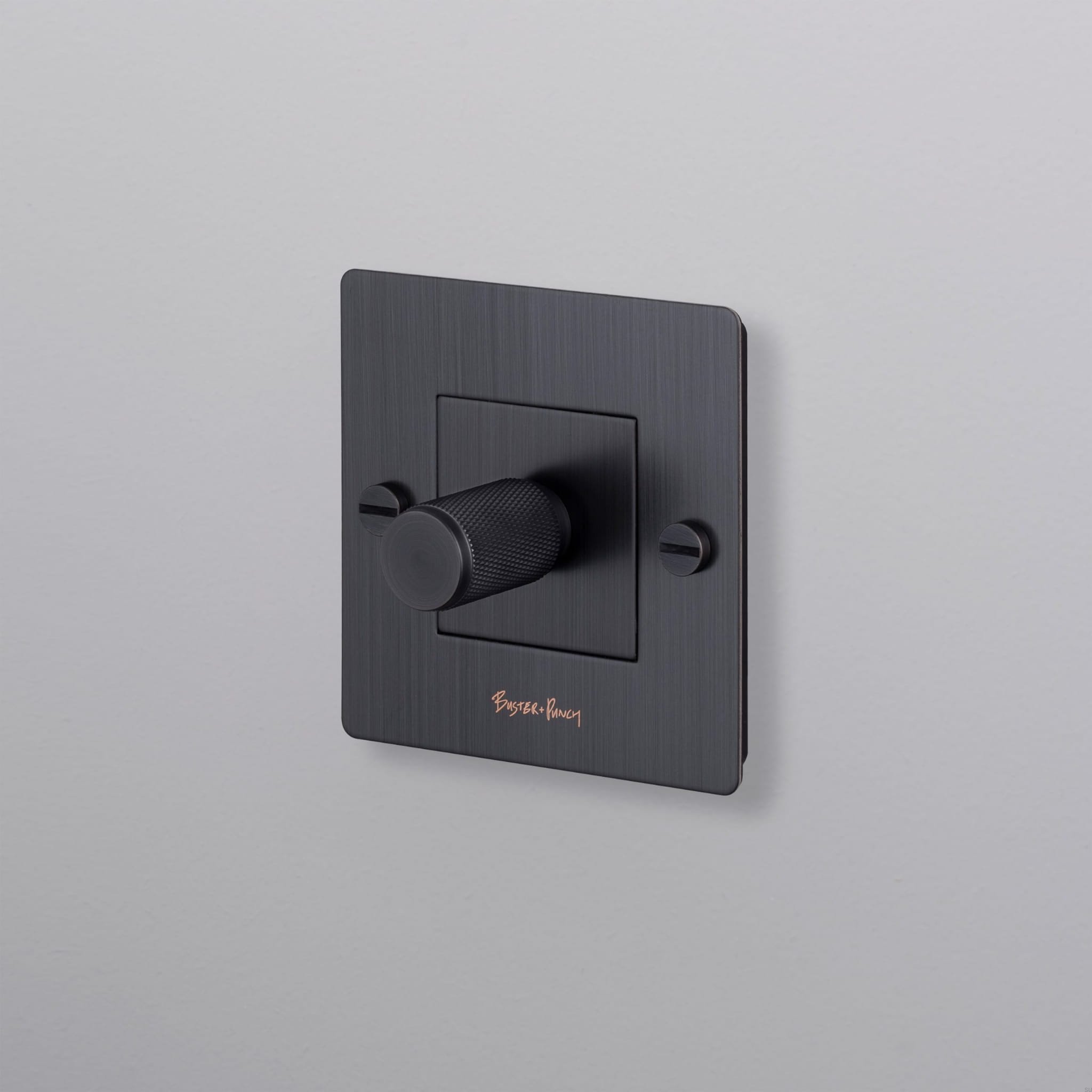 EU_Electrcity_1G_dimmer_smokedBronze_main_Web-scaled (1).jpg
