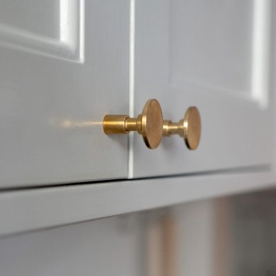 Pomo para mueble Jubilee latón sin pintar