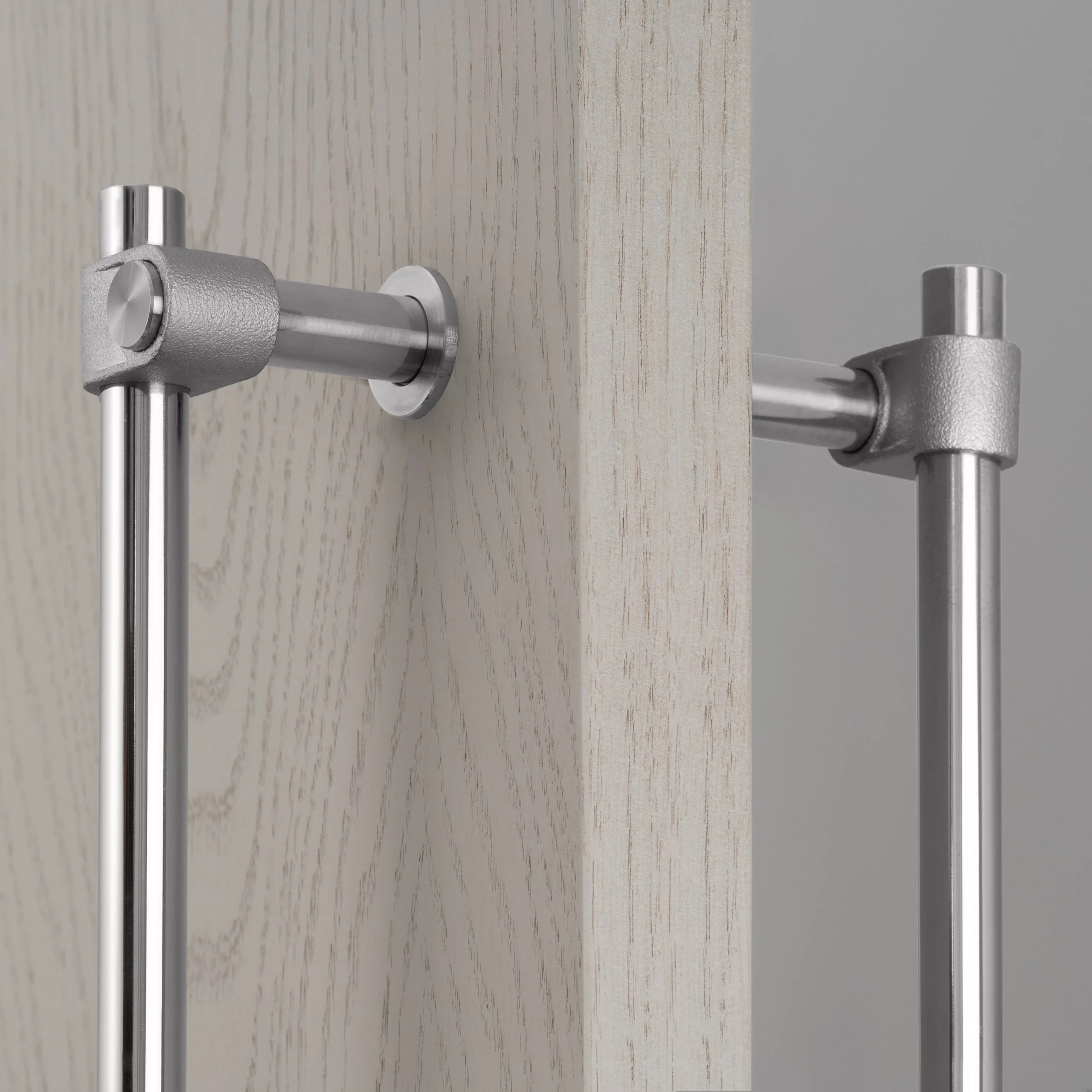 BP_Cast_Pull_Bar_Double_Steel_Detail_Web-scaled.webp