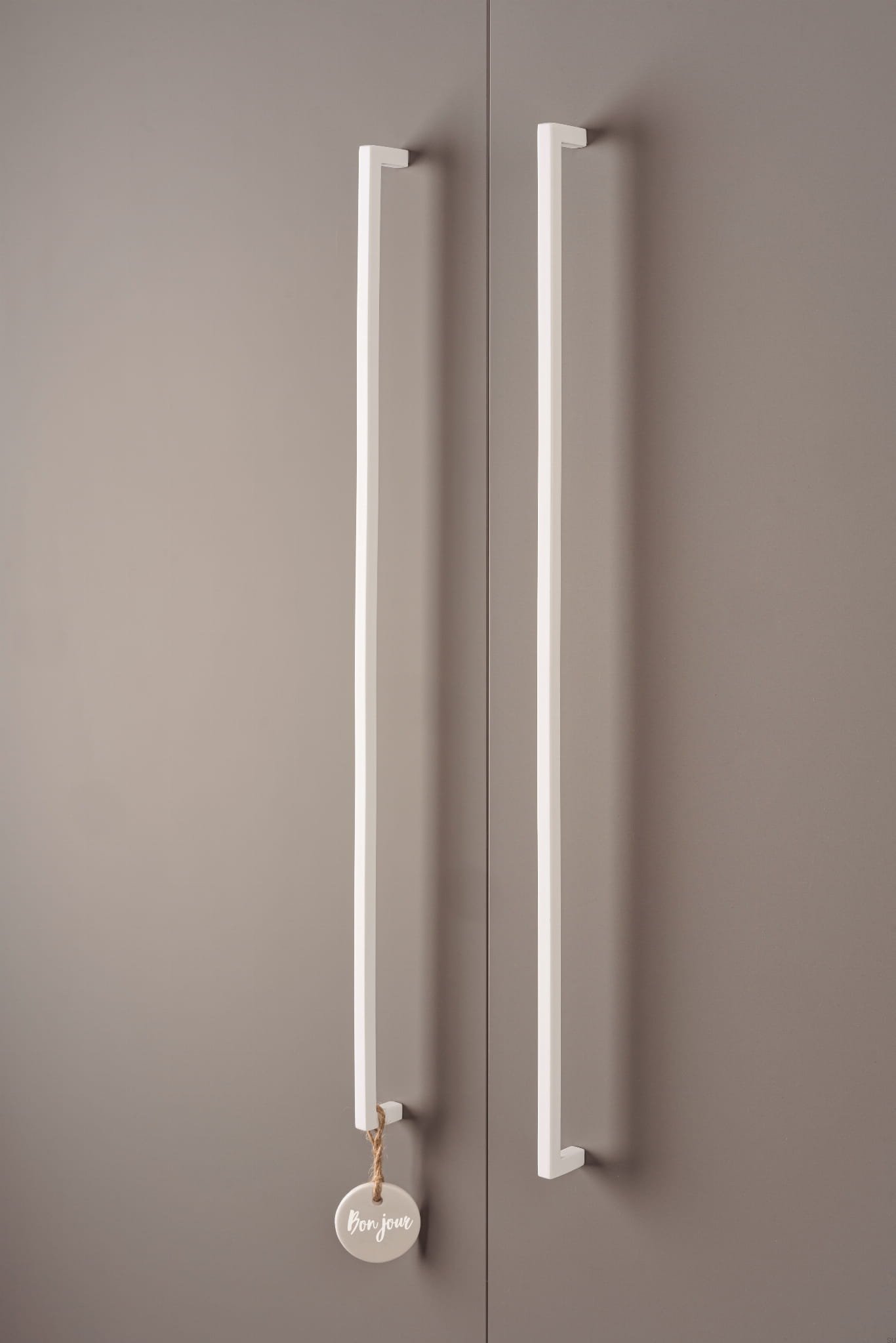0056_U_LONG_ZM1_mob.jpg