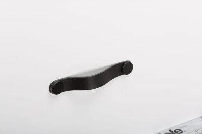 Tirador para mueble Flexa 128 Cuero Negro