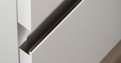 Tirador para mueble Grada 297 aluminio canto negro