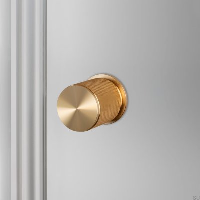Pomo de puerta de doble cara Cross 57 Latón