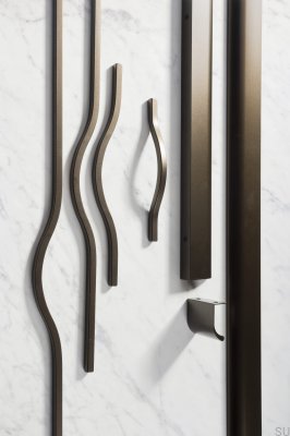 Tirador para mueble alargado Brave 128 Aluminio Marrón Metalizado