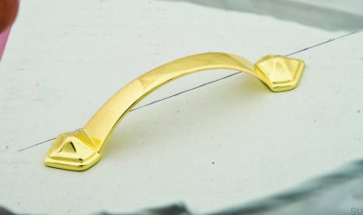 Tirador para mueble alargado 1323 96 Oro pulido