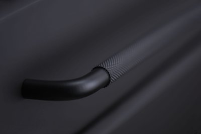Tirador alargado para mueble Helix 224, aluminio, negro mate
