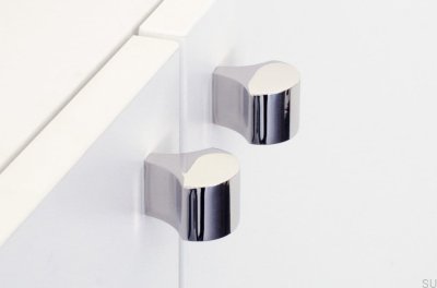 Pomo para muebles Feather 28 de acero inoxidable pulido