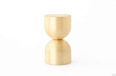 Pomo para mueble Kokeshi 1832, latón cepillado, sin barnizar