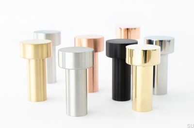 Colgador de pared de aluminio cepillado Dot 74