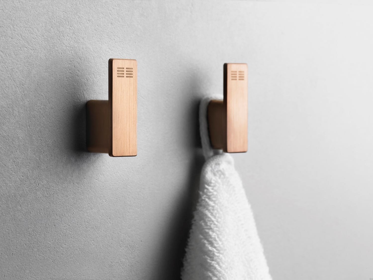 7073--Wieszaki-ścienne-Miedziane-Powłoka-PVD-Unidrain-Skandynawskie-Uchwyty_1