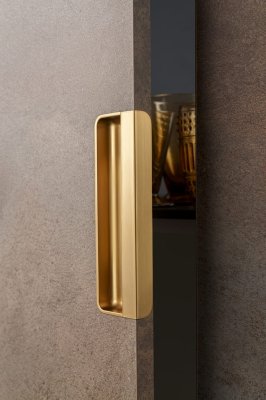 Tirador para mueble empotrable Moule 128 Oro Cepillado Cava
