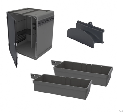 Un mueble para artículos de limpieza.