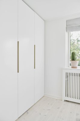 Tirador para muebles de aluminio Edge Straight 600, color blanco mate