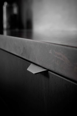 Tirador para mueble Blaze 2 20 cantos, aluminio cepillado antracita
