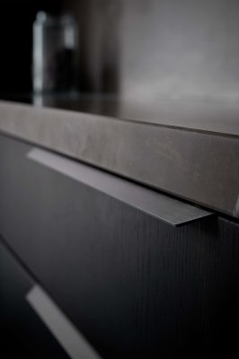 Tirador para mueble Blaze 2 cantos 2x160 Aluminio Antracita Cepillado