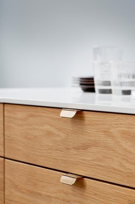 Tirador para mueble Accent 32 edge, aluminio cepillado dorado