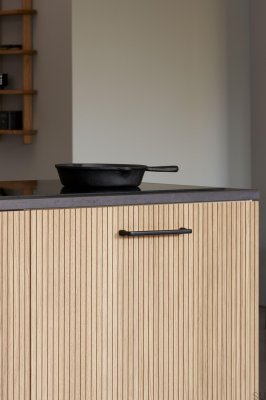 Tirador para mueble alargado Equester 160, metal, negro mate