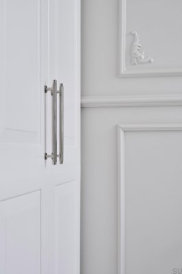 Tirador alargado para muebles de metal niquelado plateado Villa 192