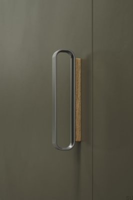 Tirador para mueble rectangular Race 96, roble y plata