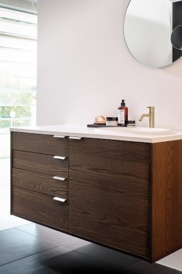 Tirador para muebles Edge Straight 100 de aluminio plateado