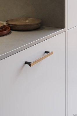 Tirador para mueble alargado Bis 160, madera roble negro mate