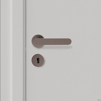 Manija de puerta de aluminio Vibe Grip marrón oscuro estándar escandinavo