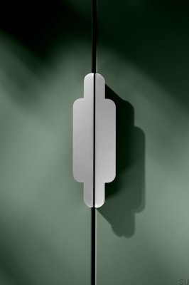 Tirador para muebles Tilda Silver Matt 160 de acero cepillado con borde plateado mate