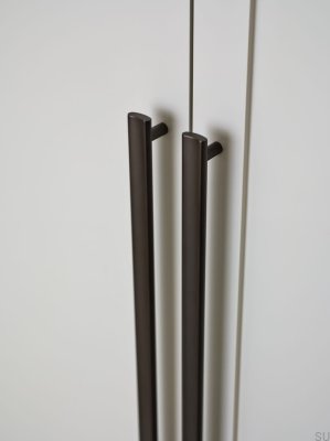 Tirador para muebles Bean 556 cromado negro cepillado