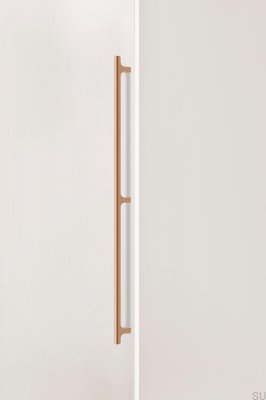 Tirador alargado para muebles Hinoki Big 832 de aluminio cepillado dorado con acabado Cava