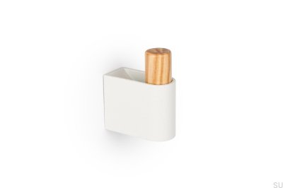Perchero de pared Casey 23, aluminio blanco con madera de roble ecológico