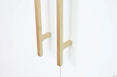 Tirador alargado para mueble Flat Line 430, latón cepillado, sin barnizar