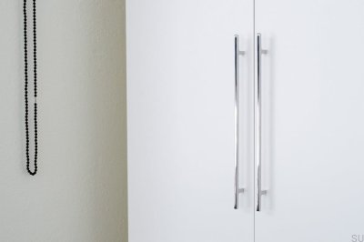 Tirador alargado para muebles de acero pulido Flat Line 430