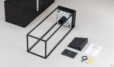 Lámpara de techo Caged Cross 1.0 de acero y mármol negro