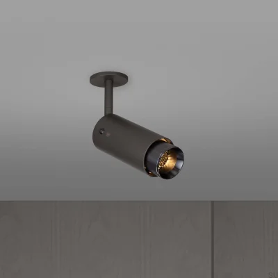 Foco lineal ajustable con escape, acero grafito con acabado en bronce