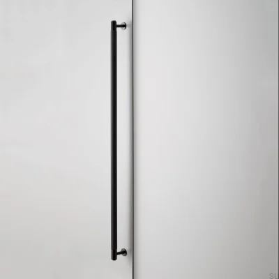 Tirador alargado para muebles Closet Cross 724 de acero negro