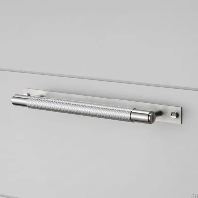 Tirador largo para mueble con placa Cross 125 Acero Plata