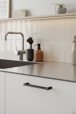 Tirador alargado para muebles Filo 160, metal, negro mate
