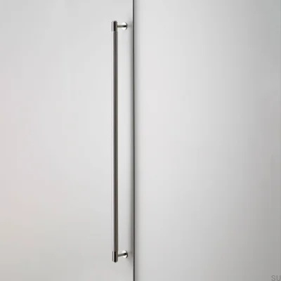Tirador alargado para muebles Cross 724 de acero plateado