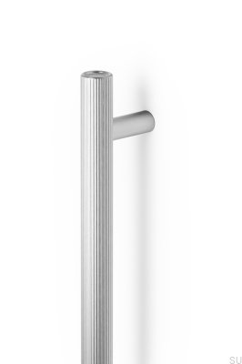 Tirador alargado para muebles Boto 320, aluminio plateado cepillado.
