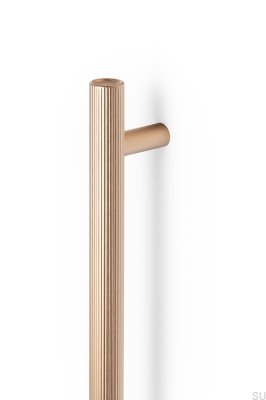 Tirador de mueble alargado de doble cara Boto Big 1024 de aluminio cepillado color oro cava.
